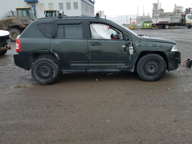 1J4NT4FB5AD628668 - 2010 JEEP COMPASS SP 绿色 照片 9