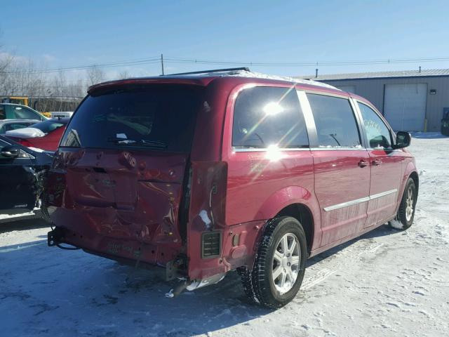 2C4RC1BG1CR344168 - 2012 CHRYSLER TOWN & COU RED photo 4