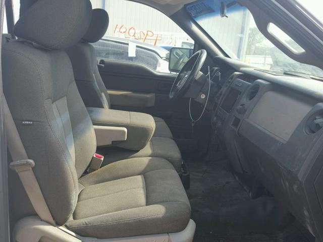 1FTMF1CW1AKB96705 - 2010 FORD F150 Blanc photo 5