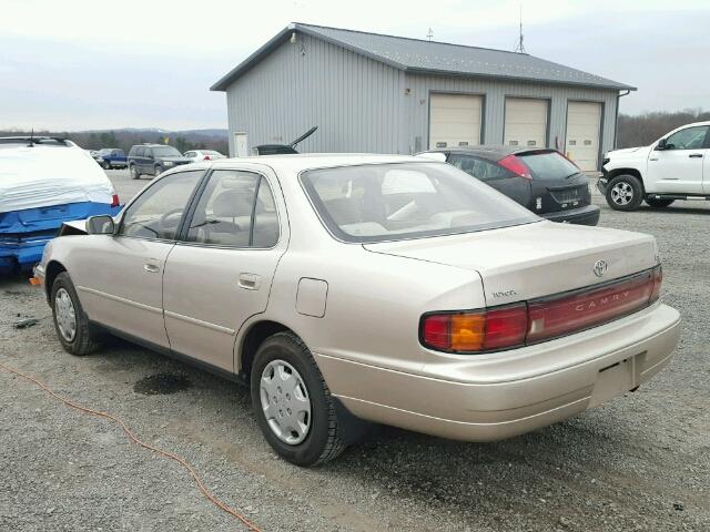 4T1SK12E9PU247467 - 1993 TOYOTA CAMRY LE TAN photo 3