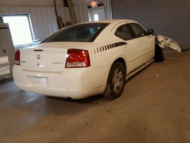 2B3KA43DX9H531678 - 2009 DODGE CHARGER WHITE photo 4