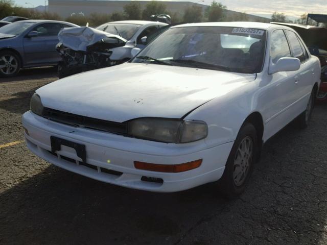 JT2SK13EXN0069262 - 1992 TOYOTA CAMRY XLE WHITE photo 2