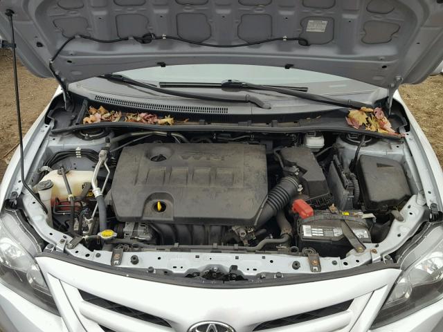 2T1BU4EE4CC780071 - 2012 TOYOTA COROLLA BA SILVER photo 7