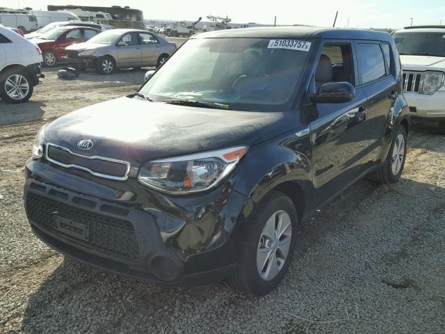 KNDJN2A20G7848026 - 2016 KIA SOUL BLACK photo 2