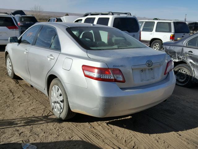 4T1BF3EK8BU179558 - 2011 TOYOTA CAMRY BASE SILVER photo 3