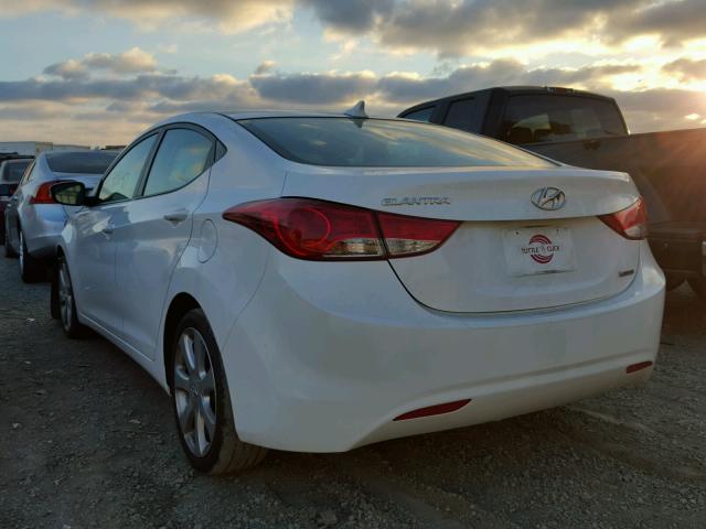 5NPDH4AE2DH227890 - 2013 HYUNDAI ELANTRA GL WHITE photo 3