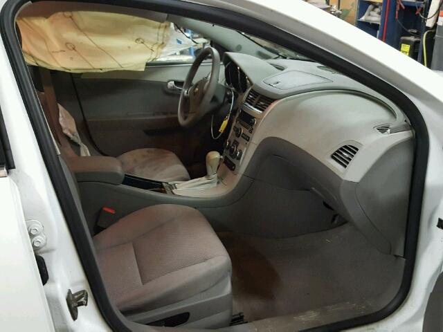 1G1ZA5EU2BF372171 - 2011 CHEVROLET MALIBU LS WHITE photo 5