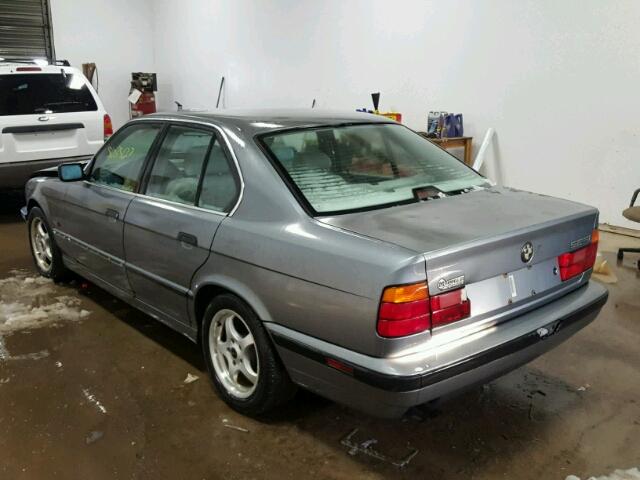 WBAHD6325SGK85681 - 1995 BMW 525 I AUTO GRAY photo 3