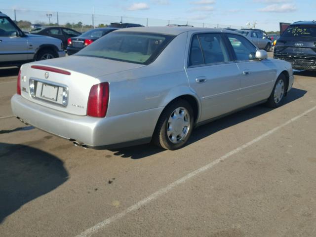 1G6KD54YXYU335073 - 2000 CADILLAC DEVILLE GRAY photo 4