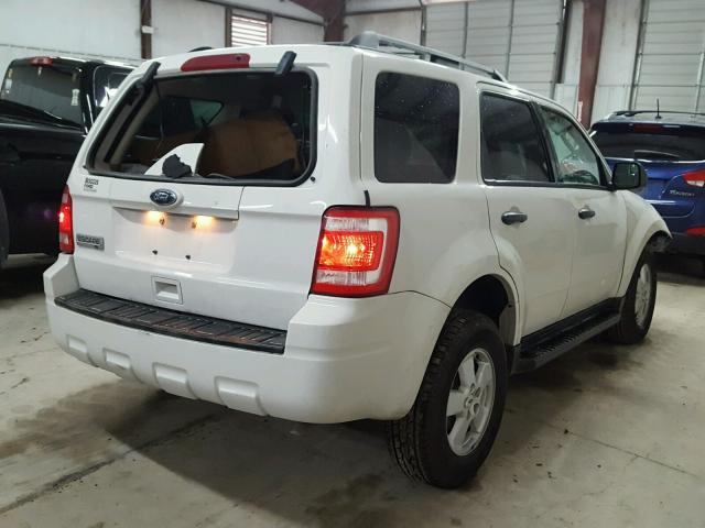 1FMCU0D74AKC76840 - 2010 FORD ESCAPE XLT WHITE photo 4