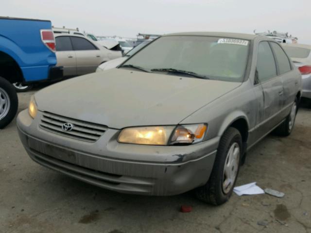 4T1BF22K7VU002079 - 1997 TOYOTA CAMRY CE GRAY photo 2