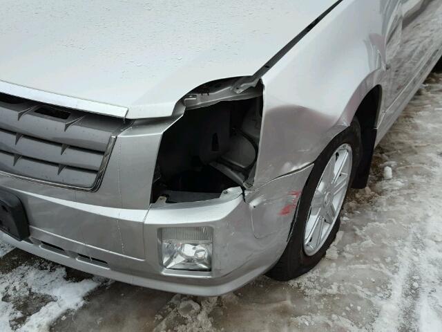 1GYEE637540166016 - 2004 CADILLAC SRX SILVER photo 9