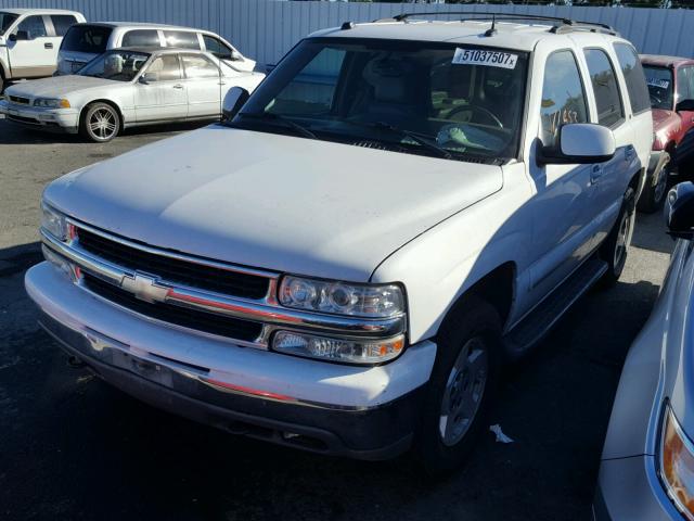 1GNEK13TX4R160276 - 2004 CHEVROLET TAHOE K150 WHITE photo 2