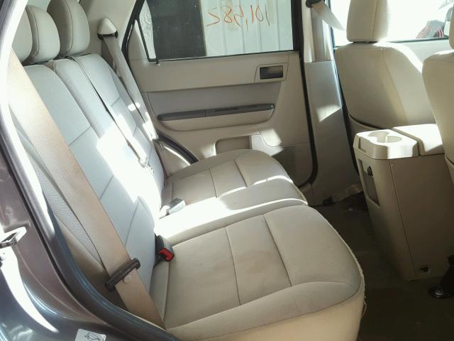 1FMCU0D7XAKB89072 - 2010 FORD ESCAPE XLT 灰色 照片 6