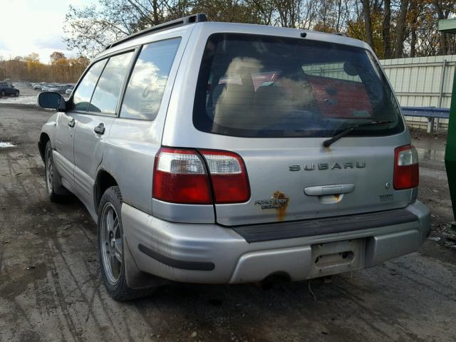 JF1SF656X2G710465 - 2002 SUBARU FORESTER S SILVER photo 3