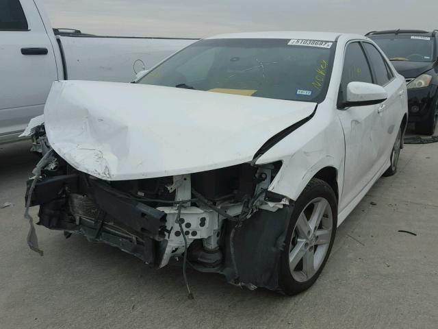 4T1BF1FKXEU312294 - 2014 TOYOTA CAMRY L WHITE photo 2