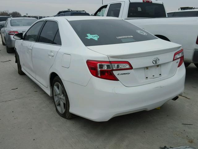 4T1BF1FKXEU312294 - 2014 TOYOTA CAMRY L WHITE photo 3