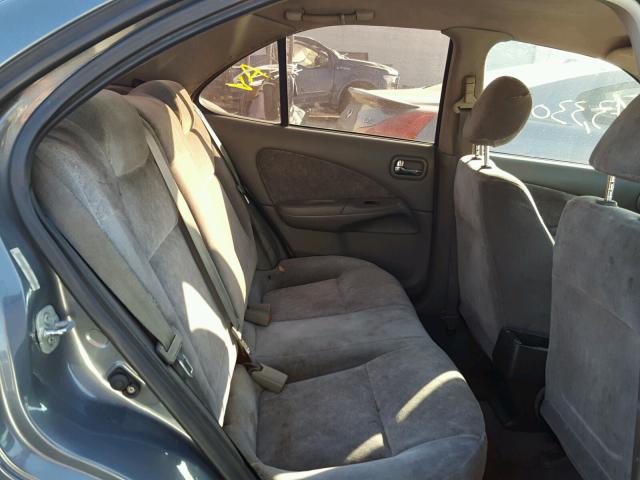 3N1CB51DXYL340375 - 2000 NISSAN SENTRA BAS GRAY photo 6