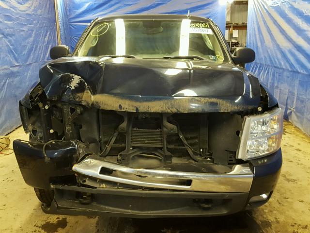 1GCRKSE37BZ260104 - 2011 CHEVROLET SILVERADO BLUE photo 9