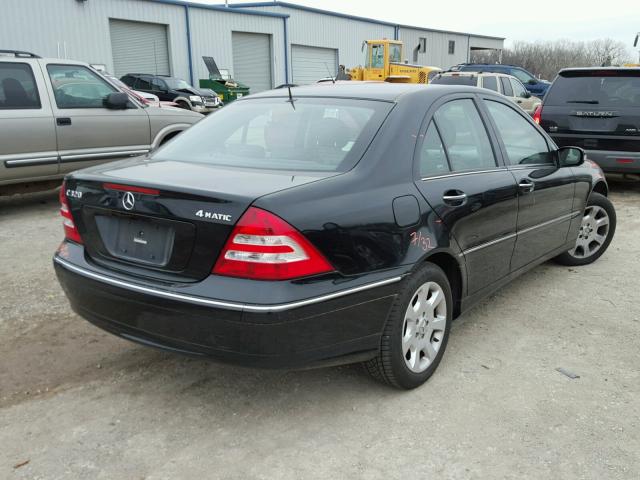 WDBRF84J25F672829 - 2005 MERCEDES-BENZ C 320 4MAT BLACK photo 4