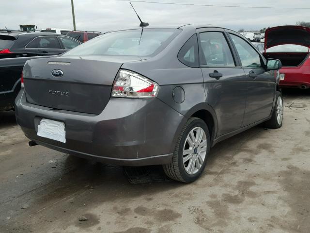 1FAHP3EN1AW164883 - 2010 FORD FOCUS S GRAY photo 4