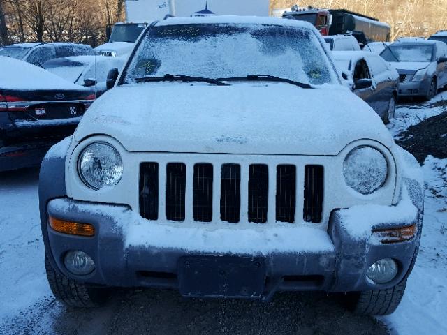 1J4GL48K04W294550 - 2004 JEEP LIBERTY SP WHITE photo 9