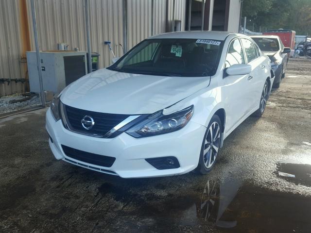 1N4AL3AP6HC262131 - 2017 NISSAN ALTIMA 2.5 WHITE photo 2