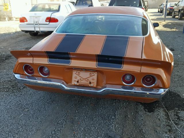 1Q87L2N144200 - 1972 CHEVROLET CAMARO ORANGE photo 9