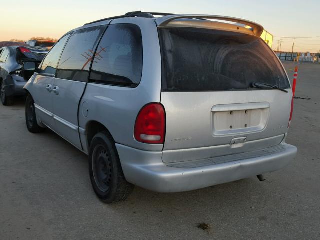 2B4GP45G2YR740817 - 2000 DODGE CARAVAN SE SILVER photo 3