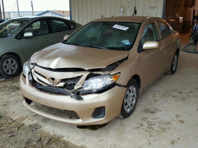 2T1BU4EE8DC940986 - 2013 TOYOTA COROLLA BA BEIGE photo 2