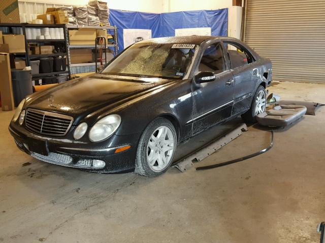 WDBUF70J33A355629 - 2003 MERCEDES-BENZ E 500 GRAY photo 2