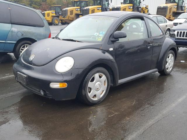 3VWCC21C3YM445203 - 2000 VOLKSWAGEN NEW BEETLE 黑色 照片 2