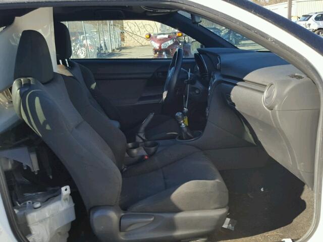 JTKJF5C7XB3012739 - 2011 TOYOTA SCION TC 白色 照片 5