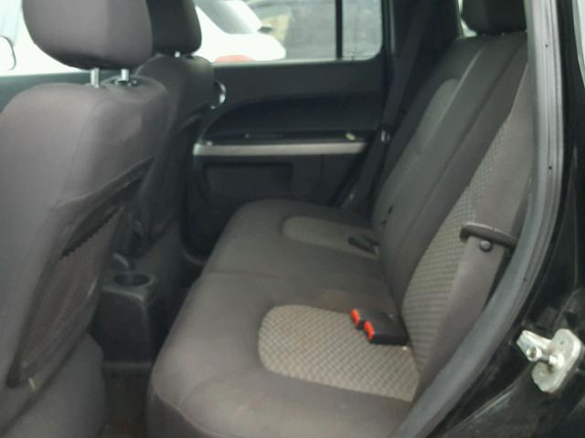 3GNDA13D18S570880 - 2008 CHEVROLET HHR LS BLACK photo 6