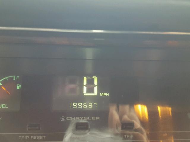 1C3XV66LXPD113482 - 1993 CHRYSLER NEW YORKER 白色 照片 8