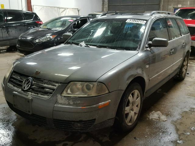 WVWYH63B13E314503 - 2003 VOLKSWAGEN PASSAT GLX SILVER photo 2