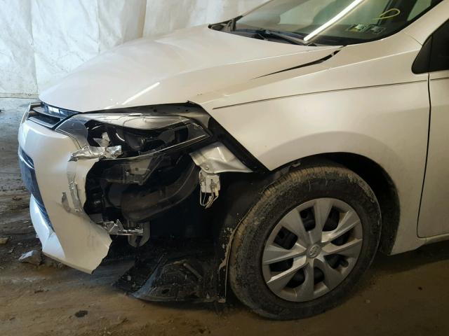 5YFBPRHE2FP239329 - 2015 TOYOTA COROLLA EC 白色 照片 9