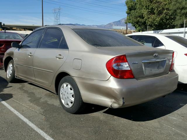 JTDBE32K930156116 - 2003 TOYOTA CAMRY LE ბეჟი ფოტო 3