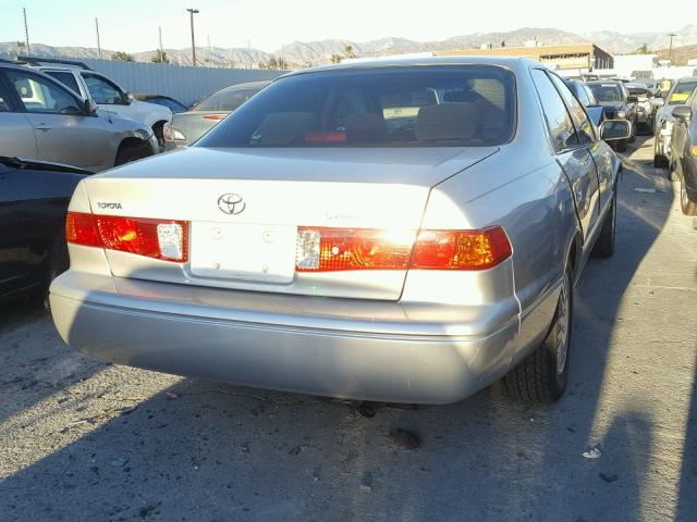 4T1BG22KX1U851842 - 2001 TOYOTA CAMRY CE SILVER photo 4