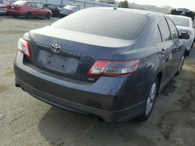 4T1BF3EK1AU106983 - 2010 TOYOTA CAMRY BASE GRAY photo 4