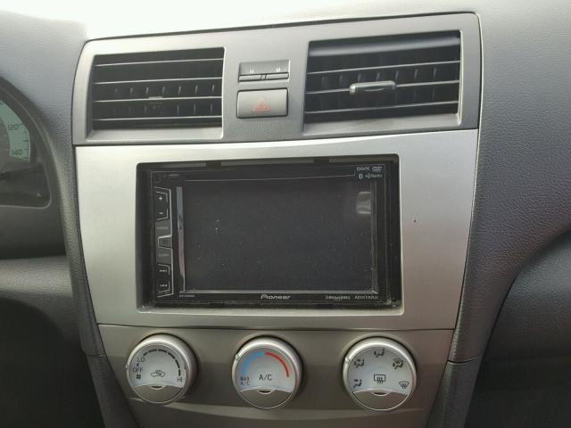 4T1BF3EK1AU106983 - 2010 TOYOTA CAMRY BASE GRAY photo 9