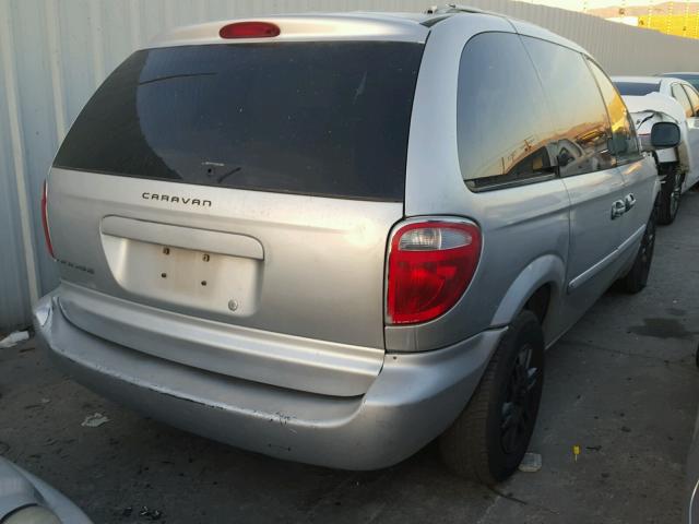 1D4GP25RX7B169974 - 2007 DODGE CARAVAN SE GRAY photo 4