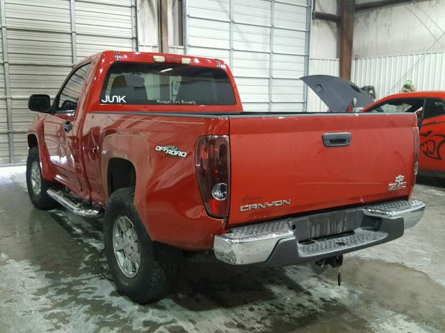 1GTDT146158215845 - 2005 GMC CANYON RED photo 3