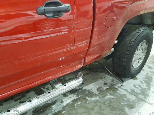 1GTDT146158215845 - 2005 GMC CANYON RED photo 9