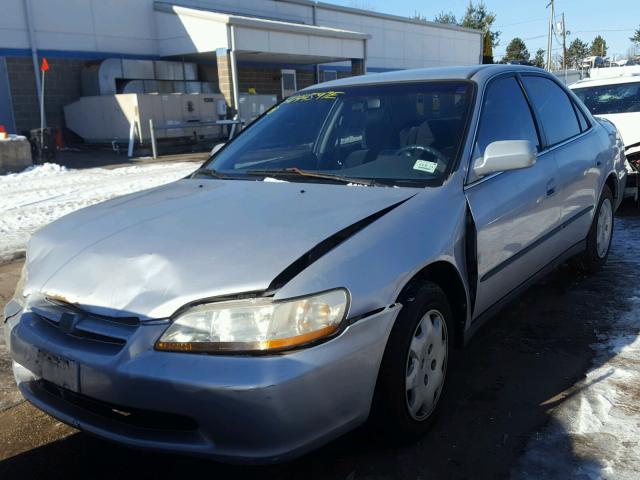 1HGCG5649WA070052 - 1998 HONDA ACCORD LX GRAY photo 2