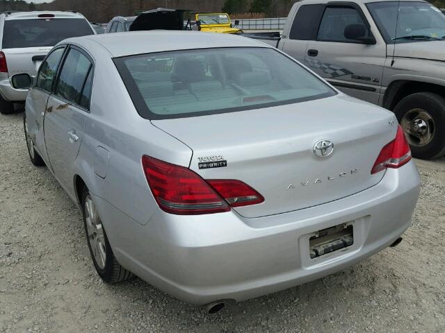 4T1BK36B08U274585 - 2008 TOYOTA AVALON XL SILVER photo 3