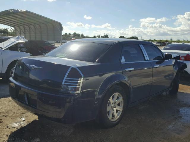 2C3KA43RX6H239538 - 2006 CHRYSLER 300 BLUE photo 4