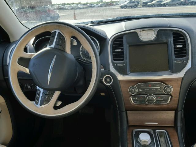 2C3CCAPT1GH100452 - 2016 CHRYSLER 300C PLATI WHITE photo 9