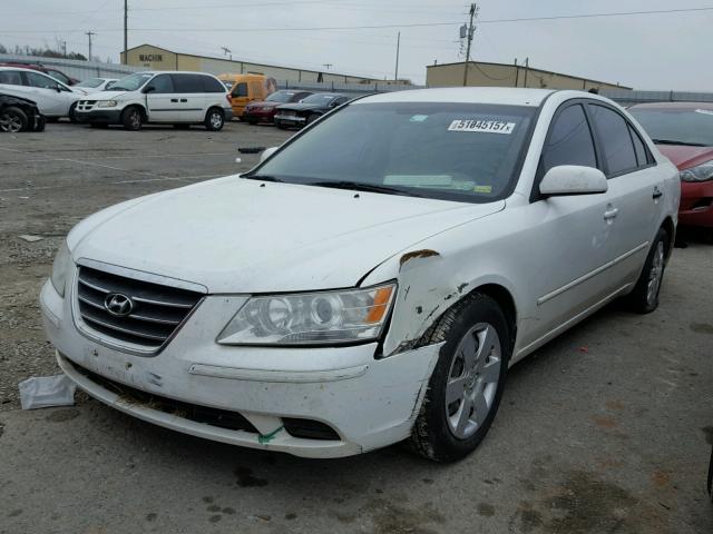 5NPET4AC3AH593256 - 2010 HYUNDAI SONATA GLS WHITE photo 2