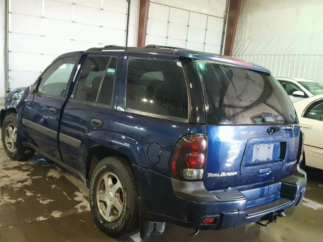 1GNDT13S242379337 - 2004 CHEVROLET TRAILBLAZE BLUE photo 3